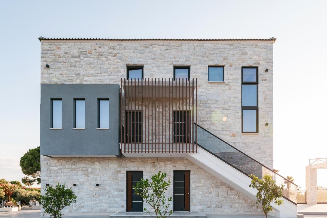 Cocooning Suites By Blue Carpet Pefkochori Exterior photo