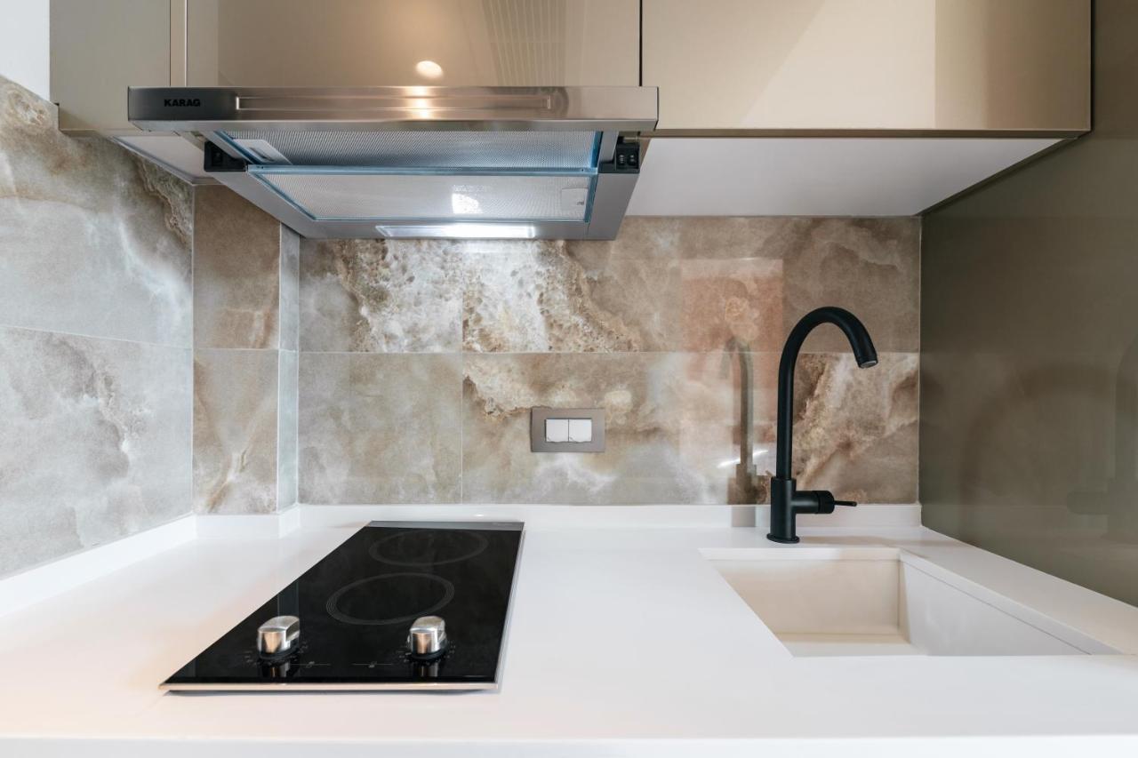 Cocooning Suites By Blue Carpet Pefkochori Exterior photo