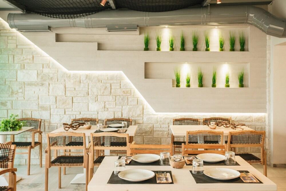 Cocooning Suites By Blue Carpet Pefkochori Exterior photo