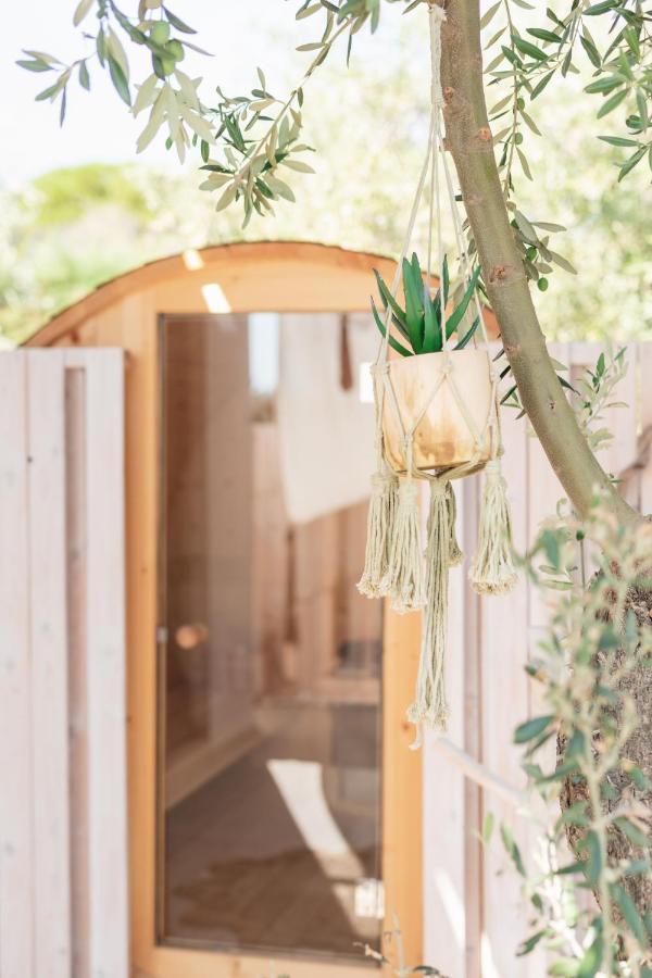 Cocooning Suites By Blue Carpet Pefkochori Exterior photo