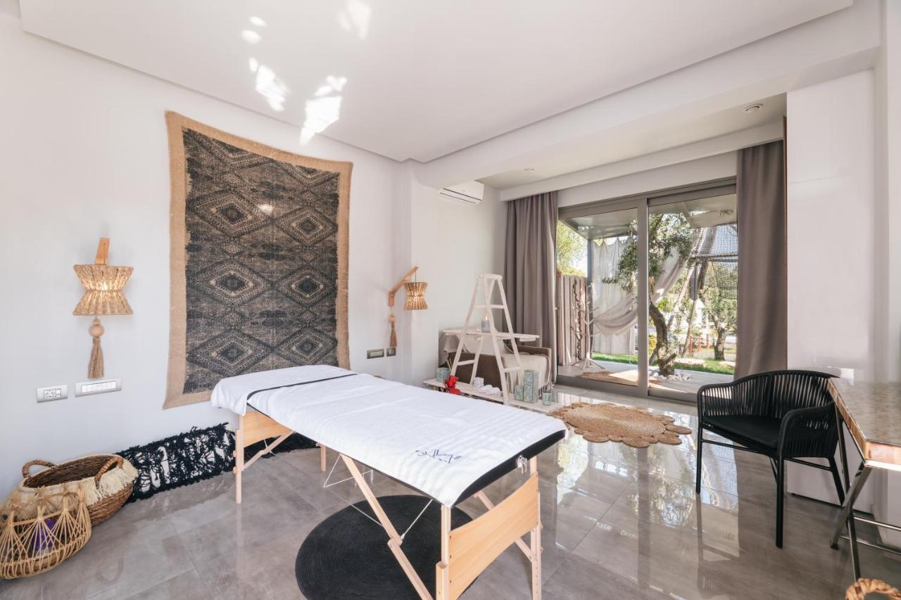 Cocooning Suites By Blue Carpet Pefkochori Exterior photo